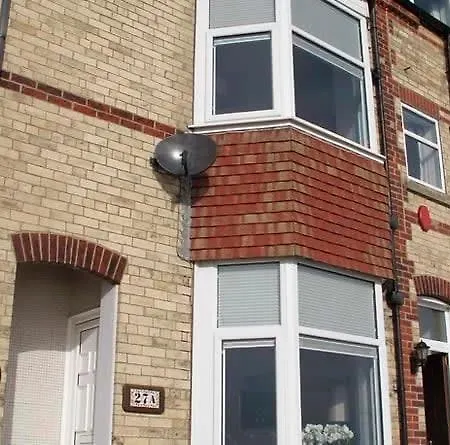 Ivy House - Seafront House With Garden Seating And Stunning Sea Views! - Ocholo Vakantiehuis