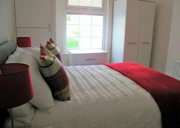 Ivy House - Seafront House With Garden Seating And Stunning Sea Views! - Ocholo Hébergement de vacances