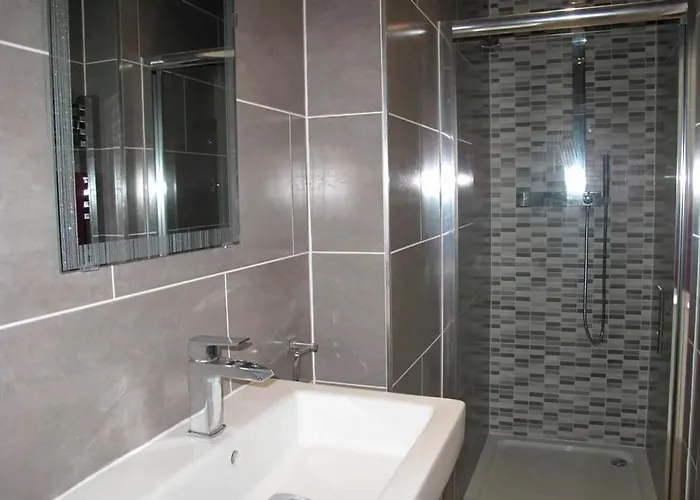 Hébergement de vacances Ivy House - Seafront House With Garden Seating And Stunning Sea Views! - Ocholo