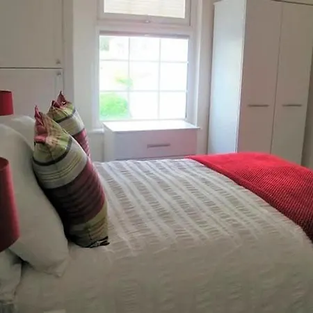 Ivy House - Seafront House With Garden Seating And Stunning Sea Views! - Ocholo 別荘